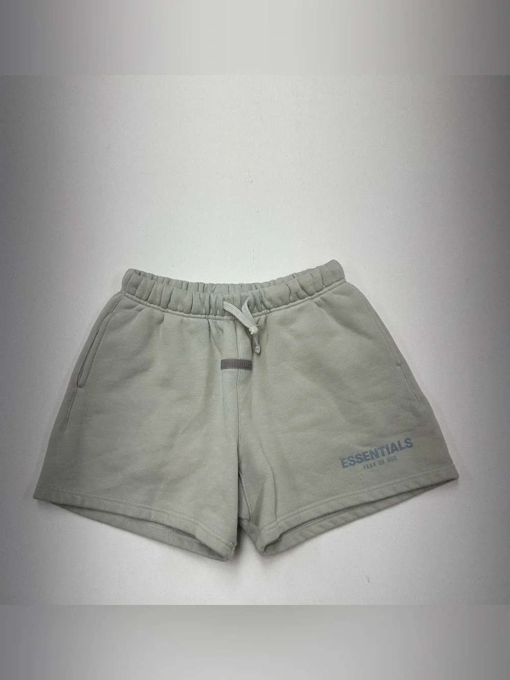 Fear of God ESSENTIALS Fleece Shorts Women’s Large Beige Sweat Shorts Logo
